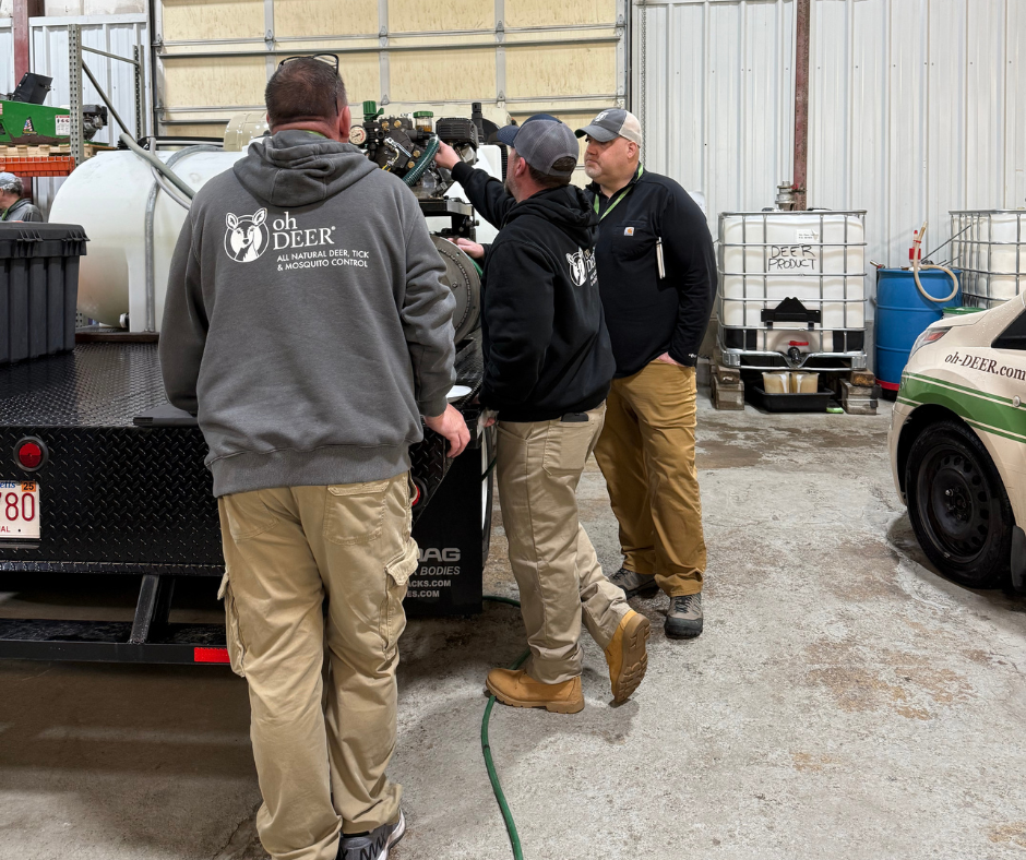 ohDEER franchise owners talking together 